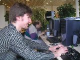 Kurt in Cybercafe (Melsbroek) Is the computer on?? ;)